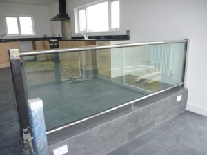 Glass Bulustrade 5       