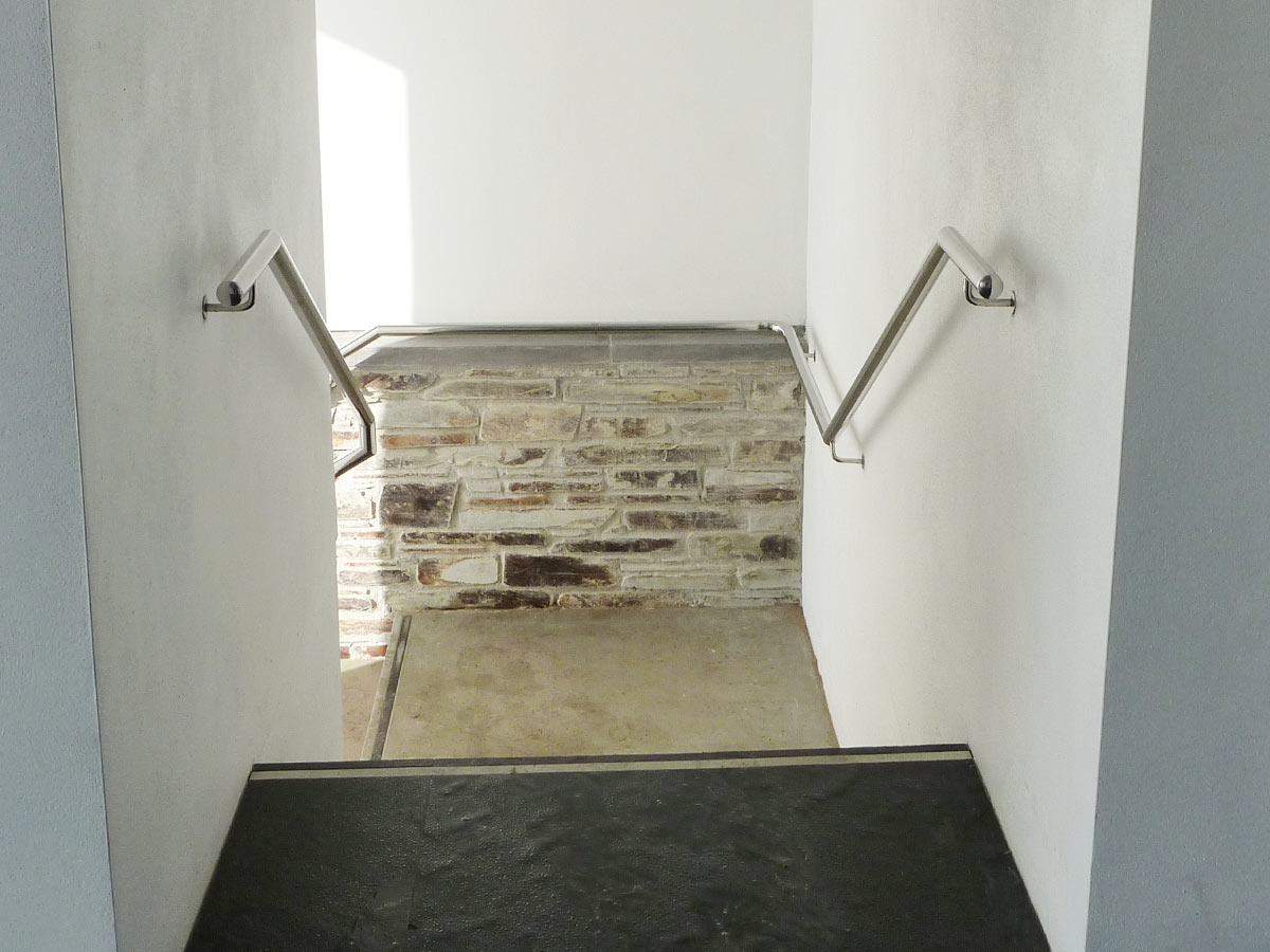 Rock Inn Staircase Handrail 
