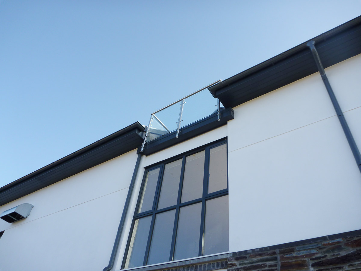 Rock Inn Balustrade 